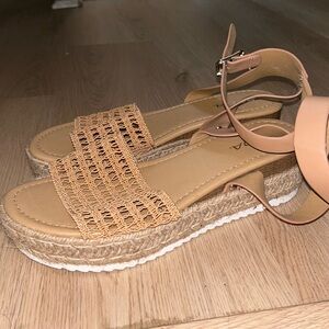 Soda size 10 Tan boho Espadrille Sandals